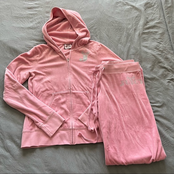 Juicy Couture Tops - JUICY COUTURE light pink tracksuit